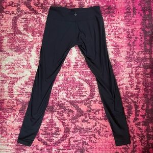 Black Lululemon leggings